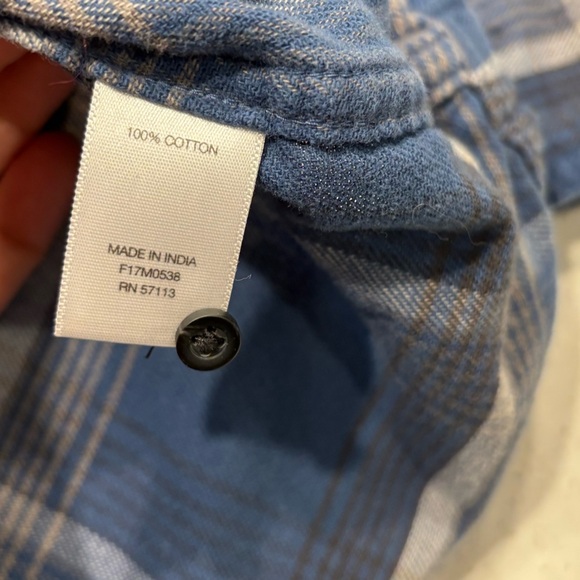 Eastern Mountain Sports Blue and Gray Flannel Shirt - Picture 7 of 7